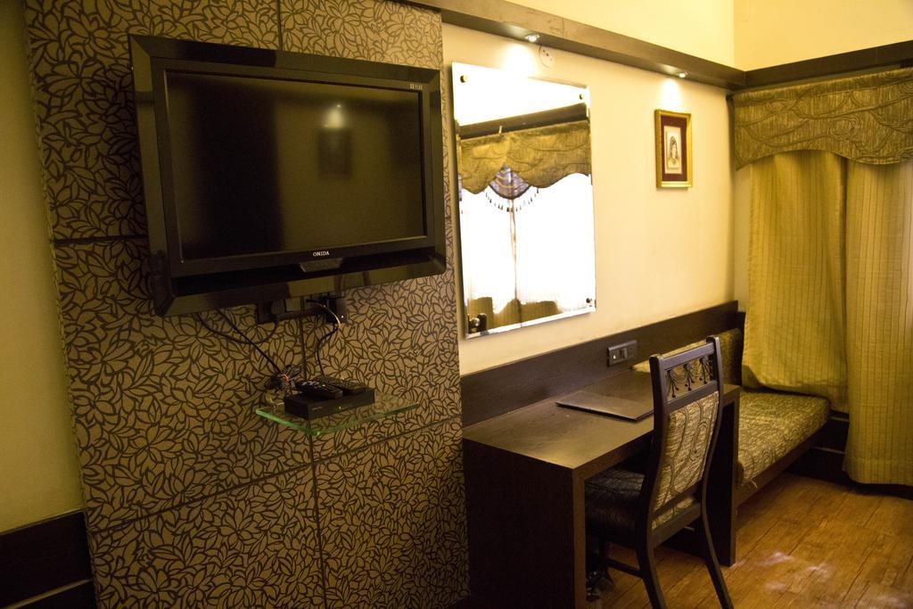 The Rajshahi Palace Indore Ngoại thất bức ảnh